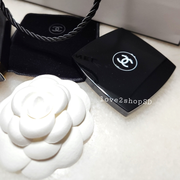 Chanel Miroir Double Facettes - Duo Mirror Compact BNIB BRAND NEW - Picture 2 of 4